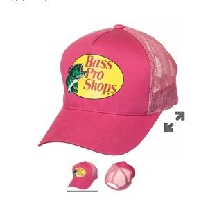 🎣🤙🏽  Bass pro shop pink trucker hat